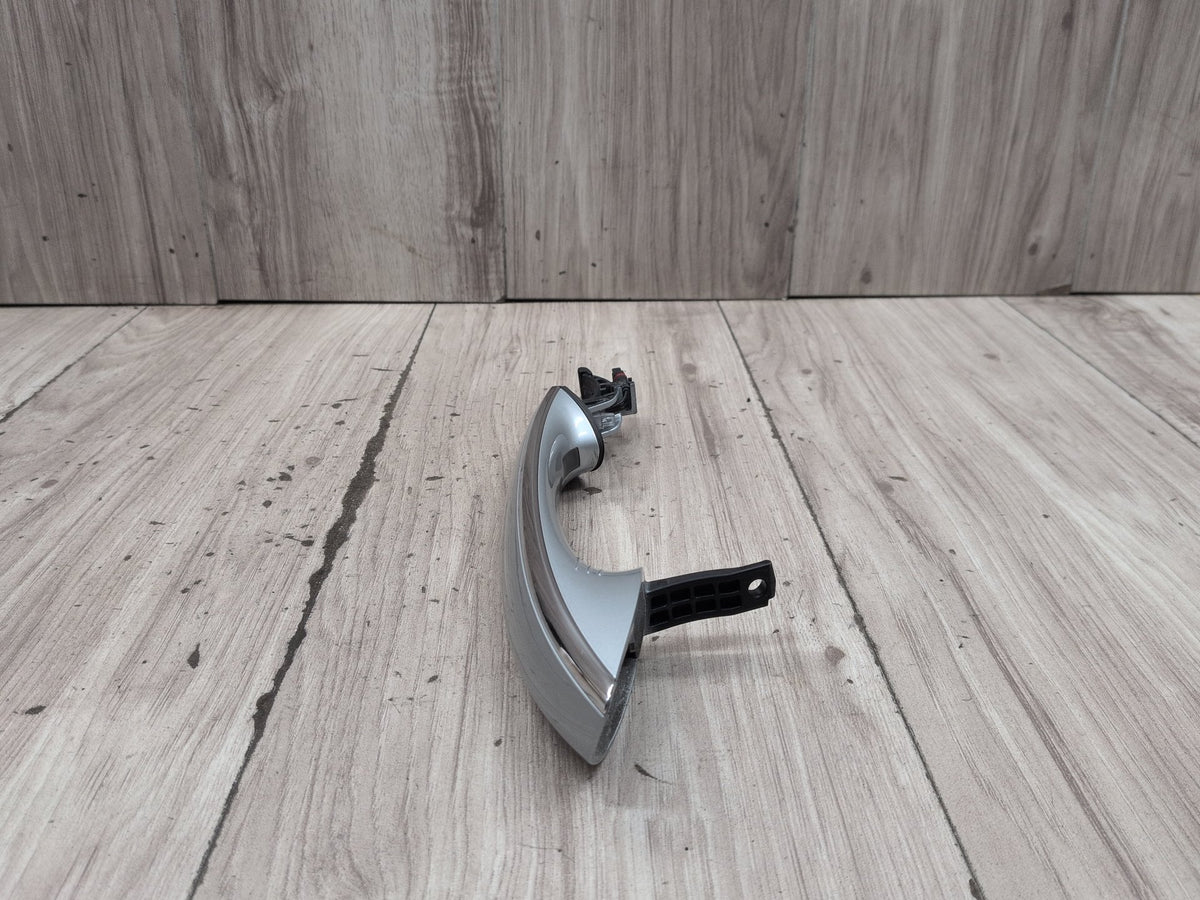 2016-2019 BMW 740Li G12 Rear Left Door Handle w/ Comfort Access 7411033 OEM