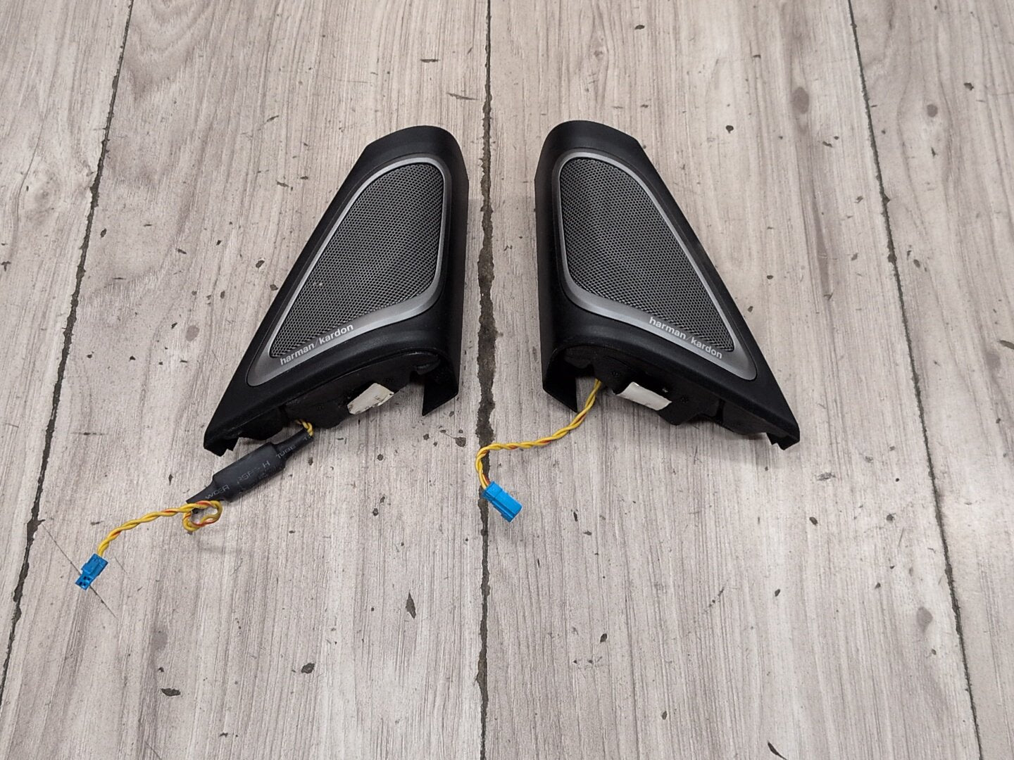 2016-2022 BMW 750i G12 Front Left Right Door Triangle Corner Speaker Assemblys SET 7458447
