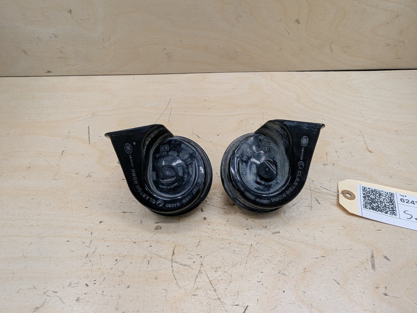 2012-2018 BMW 335i F30 Alarm Horns SET 7300976