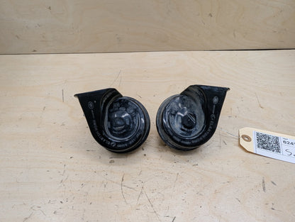 2012-2018 BMW 335i F30 Alarm Horns SET 7300976