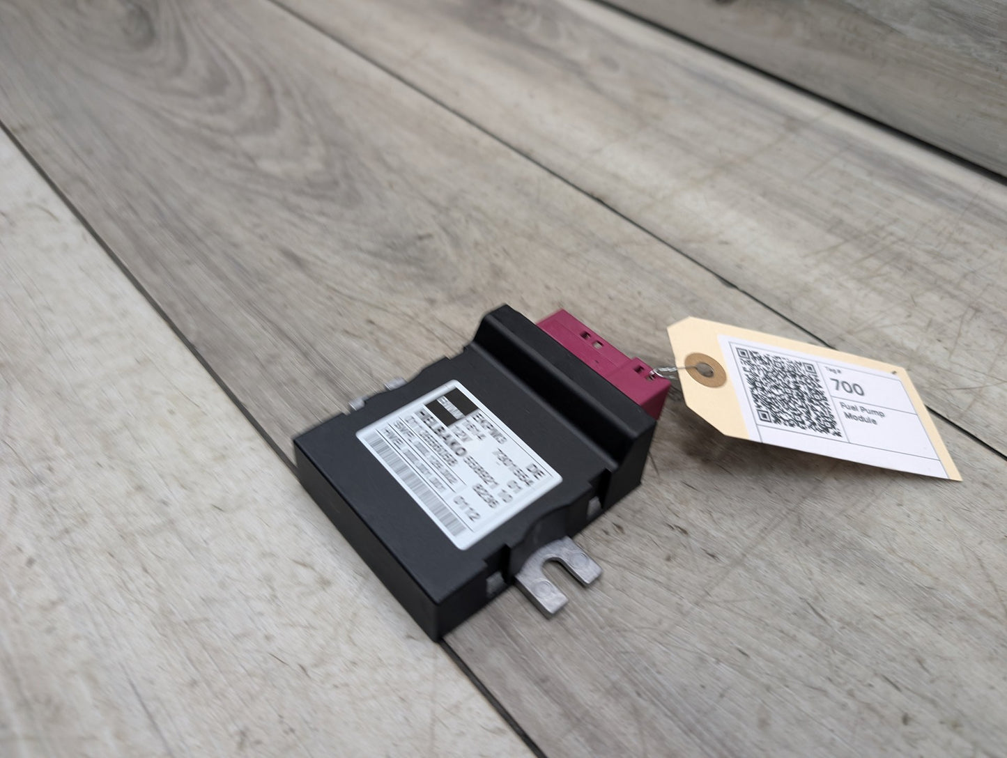 OEM BMW F02 F10 F25 F30 F32 F36 Helbako Fuel Pump Relay Control Module EKPM3