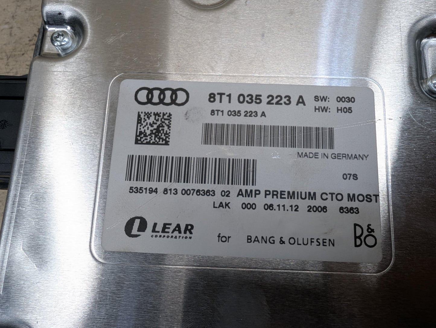 2011-2017 Audi RS5 8T Stereo Audio Amp Amplifier 8T1035223A OEM