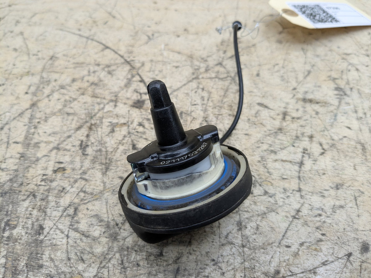 OEM BMW F15 F30 F44 F48 F80 G01 G05 G20 G30 G80 M3 M4 Fuel Gas Tank Filler Cap