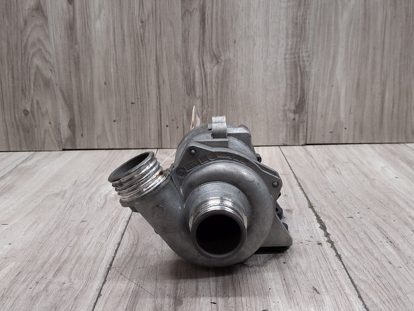 2004 - 2010 BMW X3 E83 Engine Motor Cooling Auxiliary Water Pump 7586924 N52B30O1