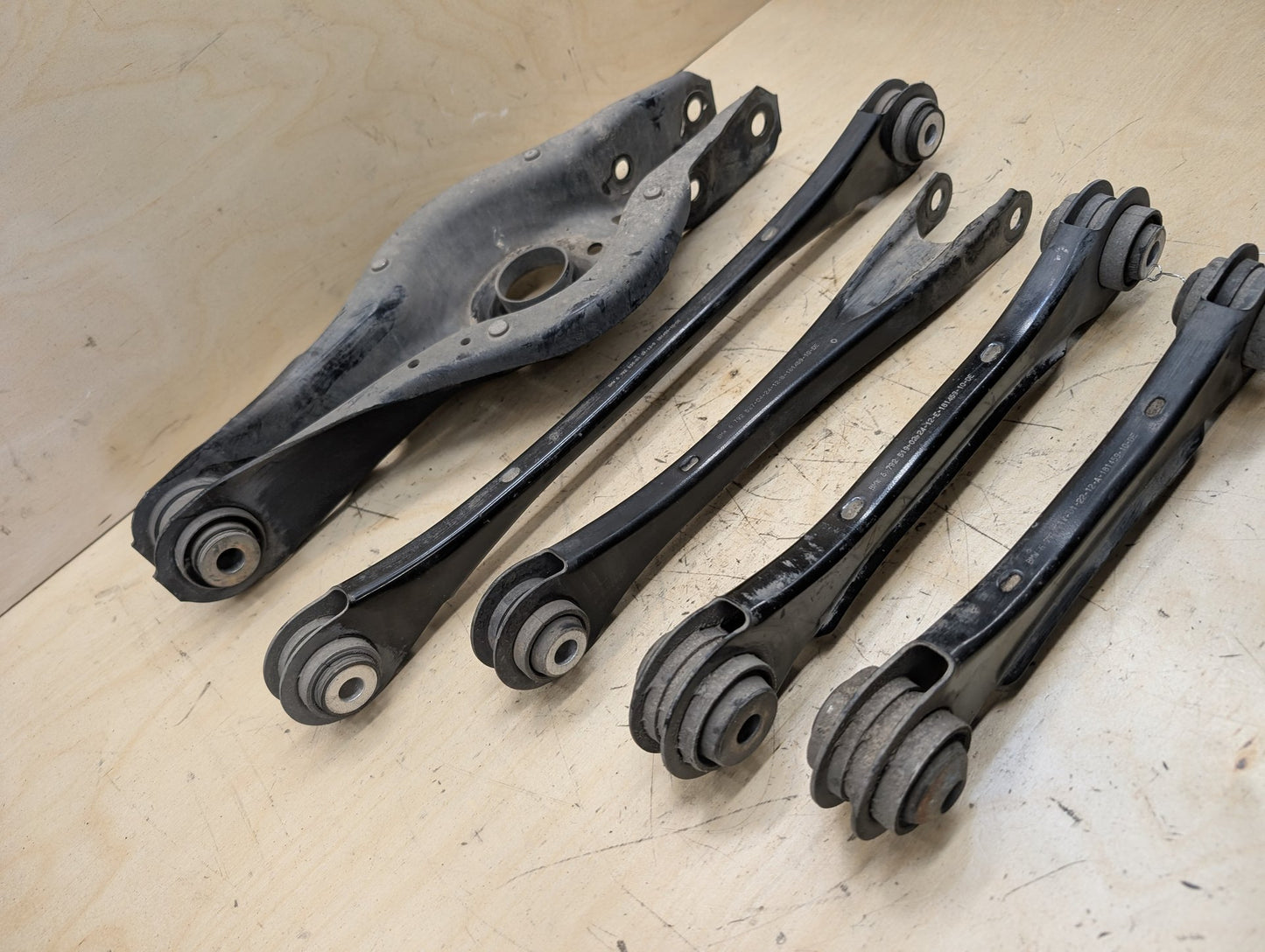 2012-2018 BMW 328i F30 Rear Right Passenger Control Arms SET 6792541