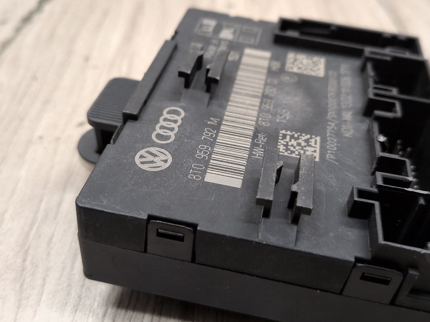 10-13 OEM AUDI A4 A5 S4 S5 Front Right Passenger Side Door Control Module