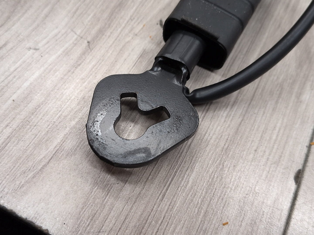2008-2017 Audi S5 8T Front Right Passenger Seatbelt Seat Belt Buckle 8K0857756C OEM