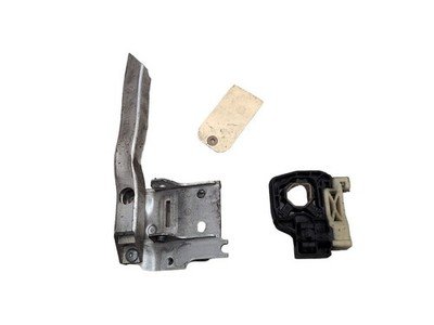 2012-2018 BMW M6 F06 Radiator Lower Mounting Brackets SET 7575248 OEM