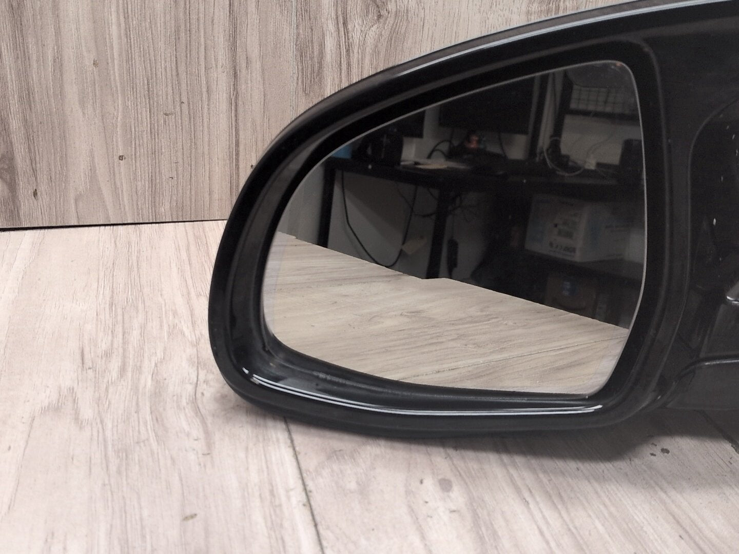 2014 - 2018 BMW X5 F85 Front Left Driver Side Mirror Assembly 8061691 S63B44T2