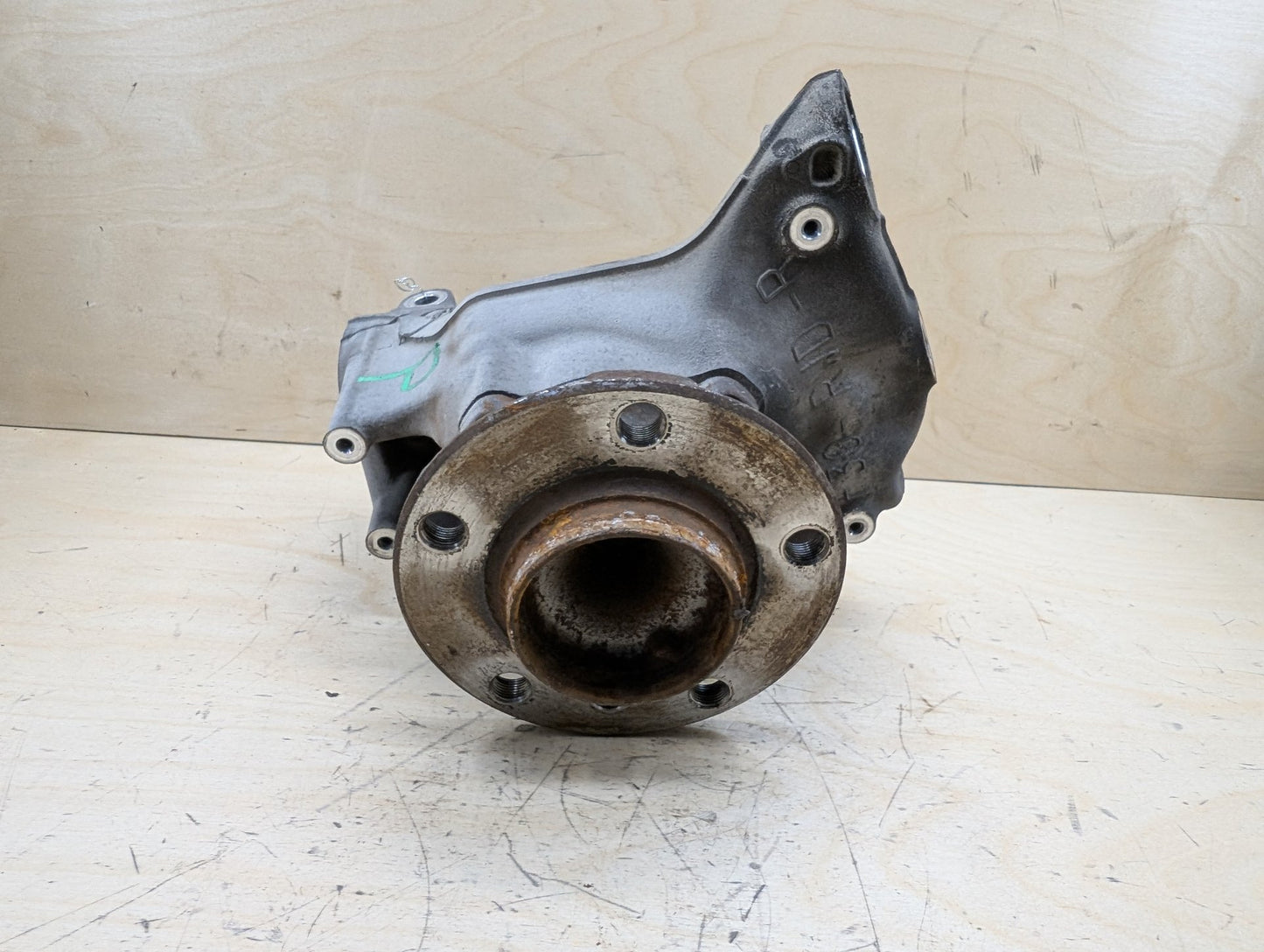 12-18 OEM BMW F30 F31 Sedan RWD Front Right Hub Knuckle Wheel Bearing Carrier