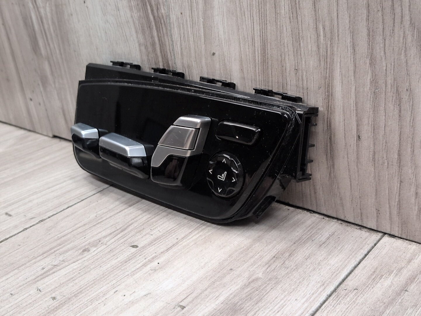 OEM BMW F90 G12 G30 530 540 M550 M5 Front Left Driver Seat Adjust Control Switch