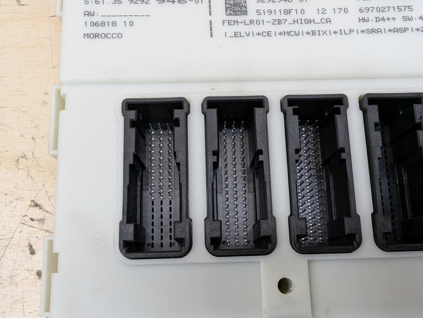 2012-2018 BMW 328i F30 Bdc Body Domain Fem Control Module w/ Key 9292946