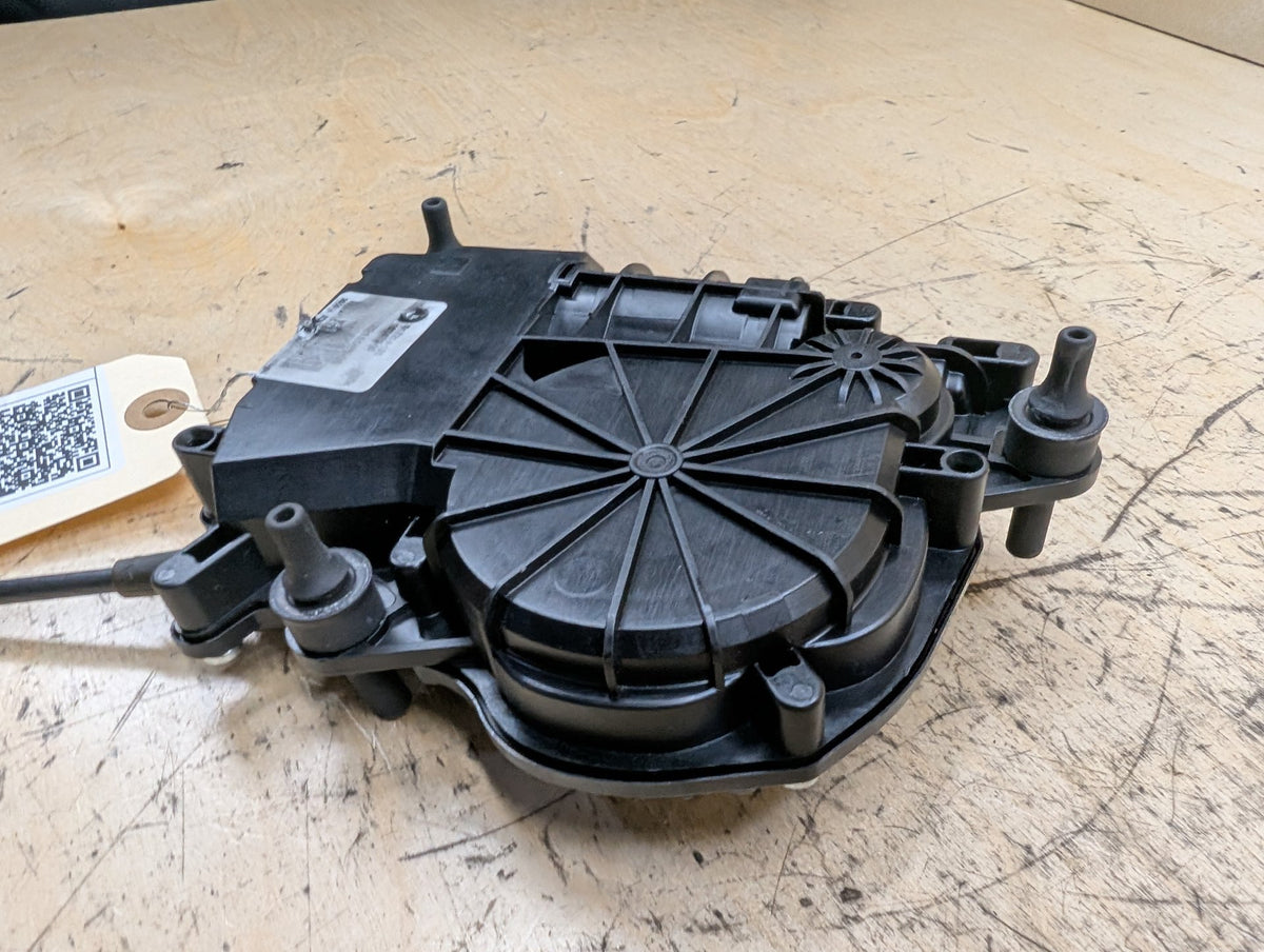 2010-2017 BMW 535i GT xDrive F07 Liftgate Trunk Lid Liftgate Lock Latch Actuator 7211168 OEM