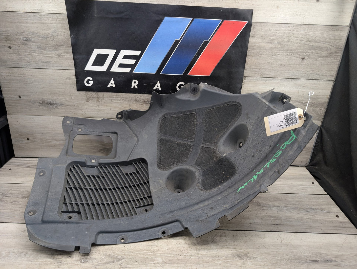 OEM BMW F95 G05 X5 Right Passenger Fender Liner Wheel Splash Shield Frontward