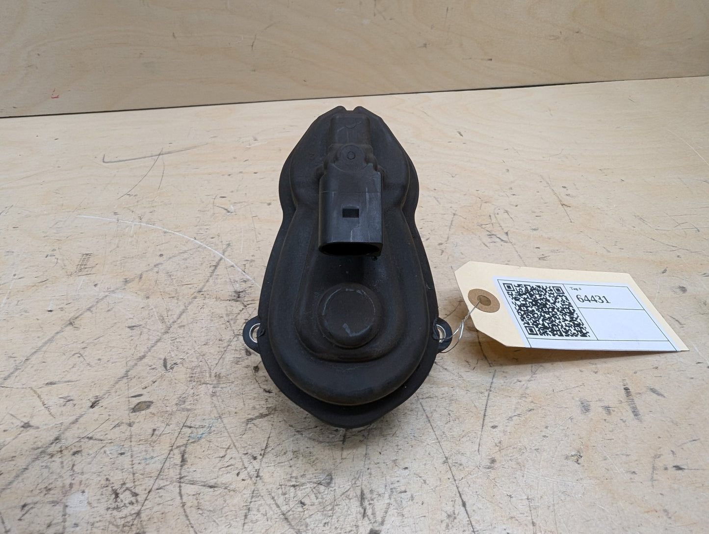 OEM BMW F90 G07 G12 G30 G80 G82 G83 M3 M4 M8 Rear Parking Brake Actuator Motor