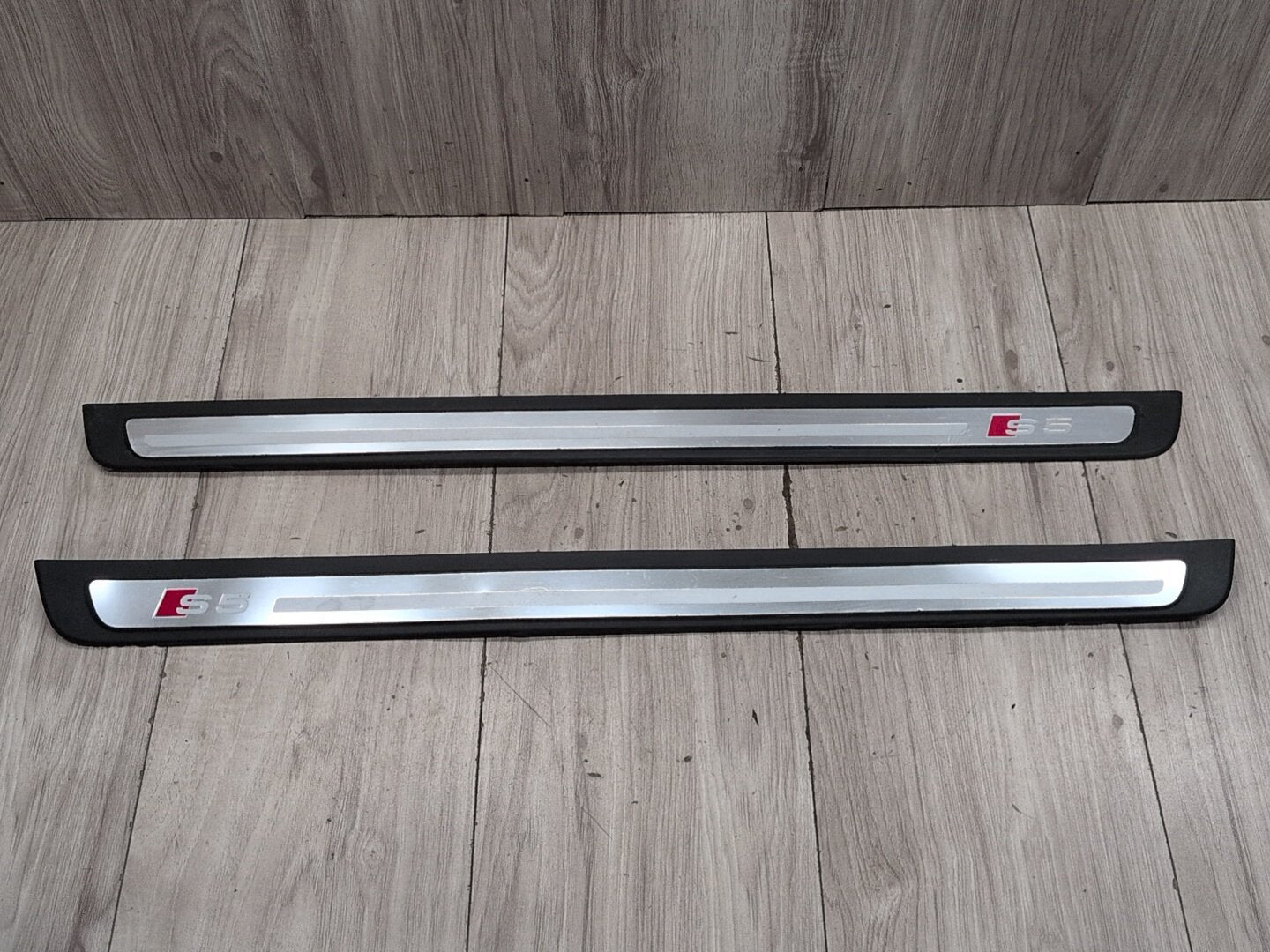 2008 - 2017 Audi S5 8T Front Left Right Scuff Plate Door Sill SET 8T0853373