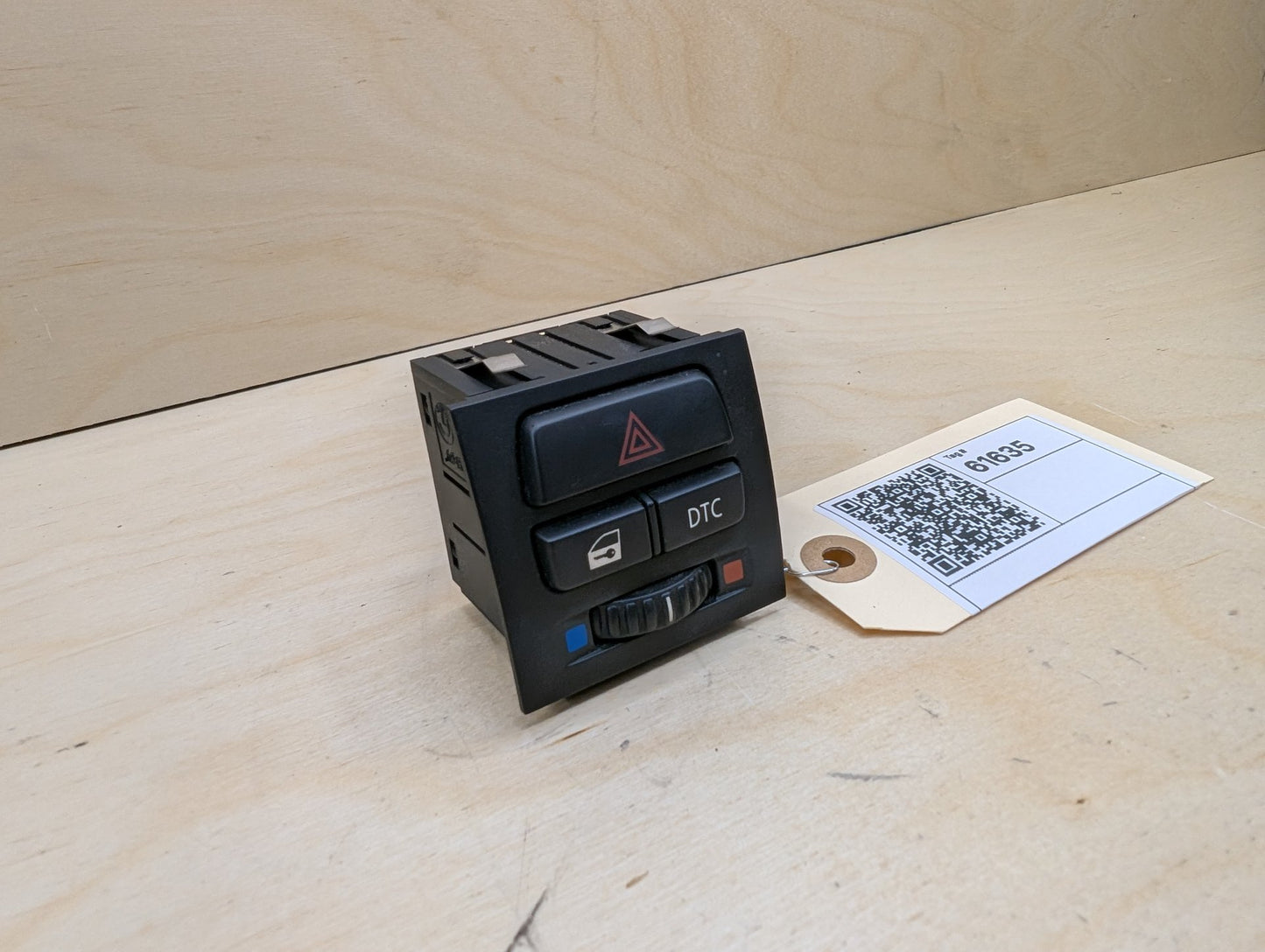 2007-2013 BMW 335i E93 Hazard Warning Switch 6945652