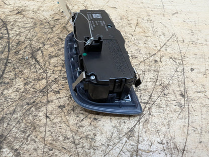 2016-2019 BMW 740Li G12 Headlamp Switch 9472976 OEM