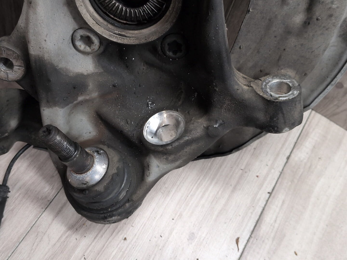 OEM BMW G30 530 540 M550 AWD Front Left Driver Hub Spindle Knuckle Wheel Bearing