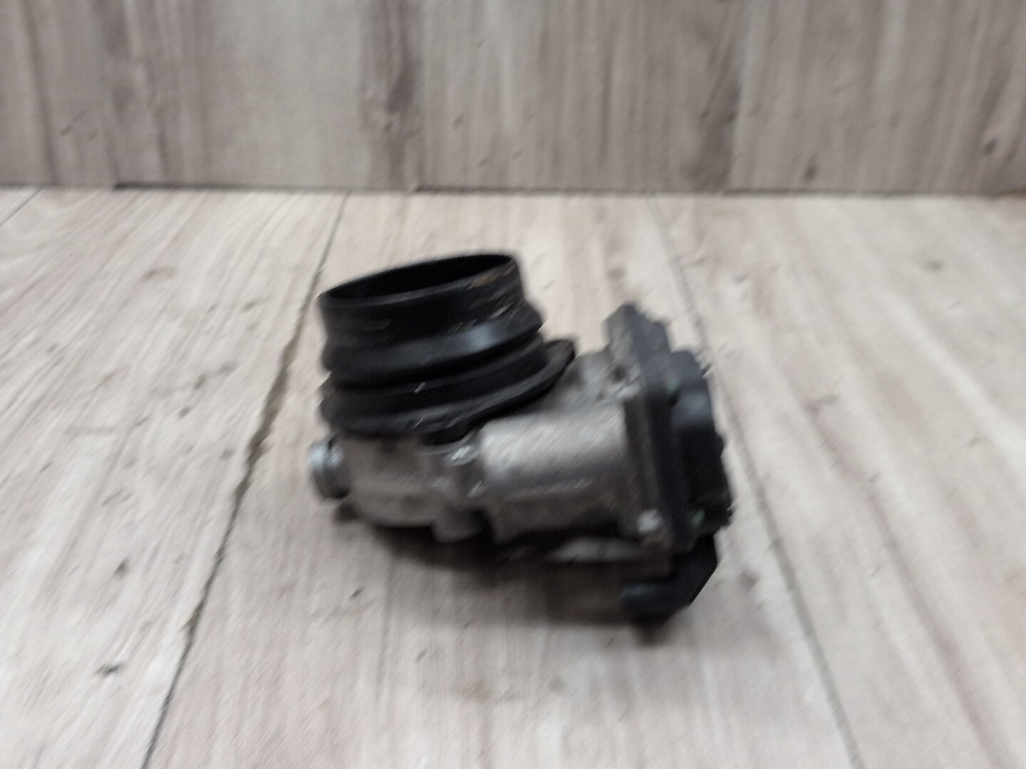 OEM BMW F39 F44 F48 F90 G05 G12 750 G30 M550 M8 Engine B46 N63 S63 Throttle Body