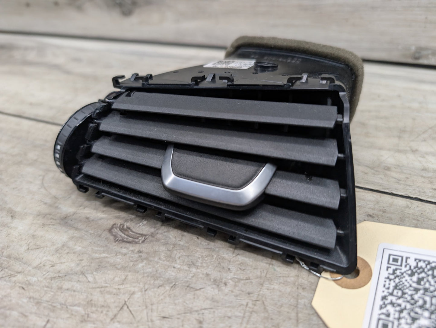 OEM BMW F90 M5 G30 G32 530 540 M550 640 Left Driver Side Air AC Vent Dash Grille