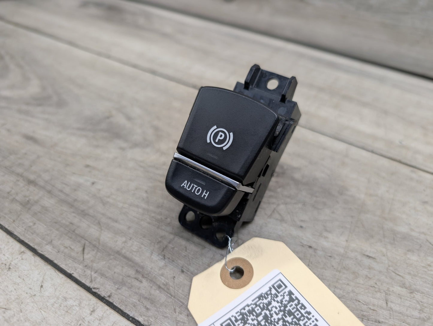 OEM BMW F90 M5 G01 G02 G30 530 540 M550 X3 Parking Brake Auto Hold Switch BLACK