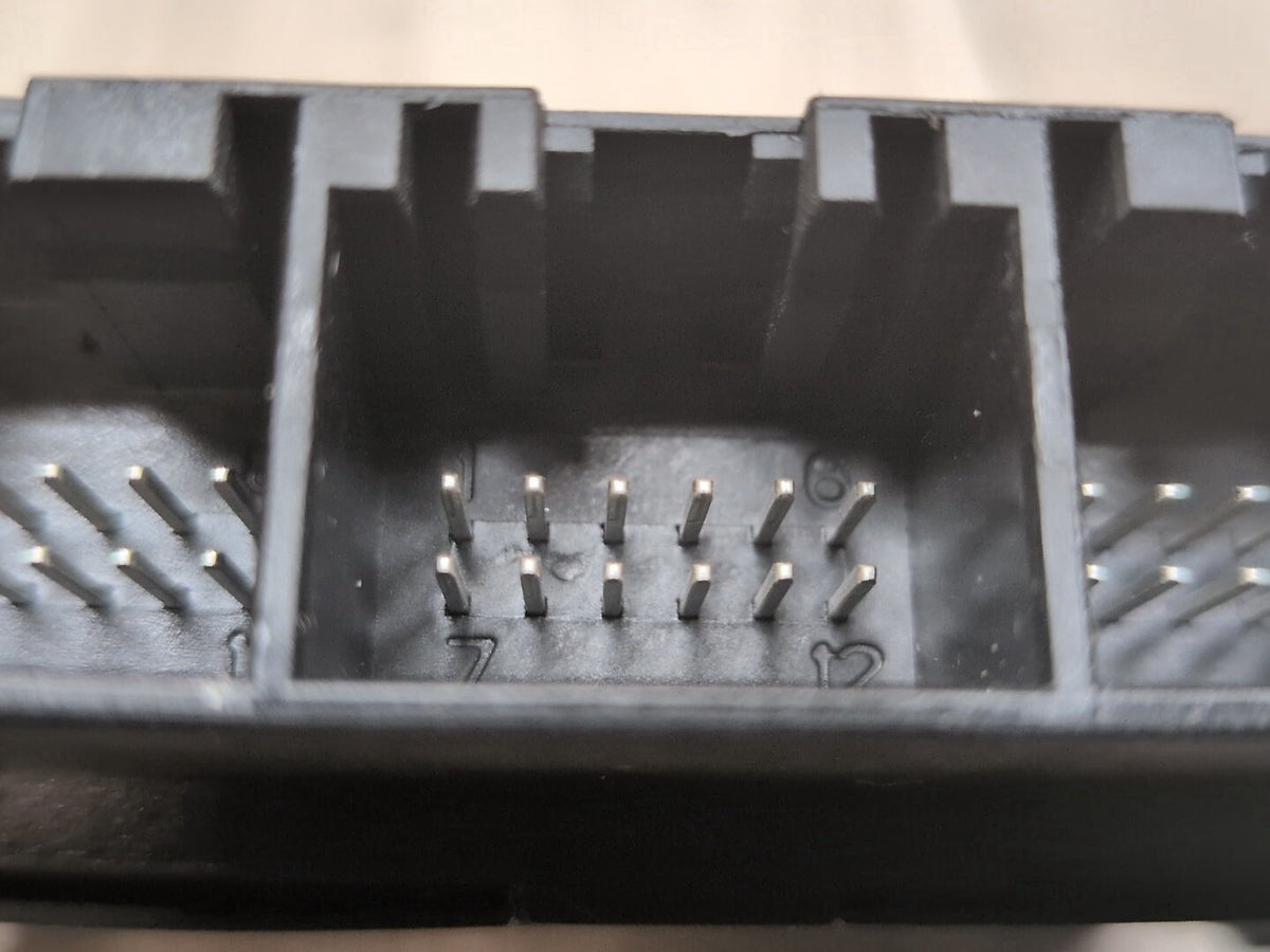 15-18 OEM Audi Q3 8U PDC Park Assist Control Module 8X0919475AK