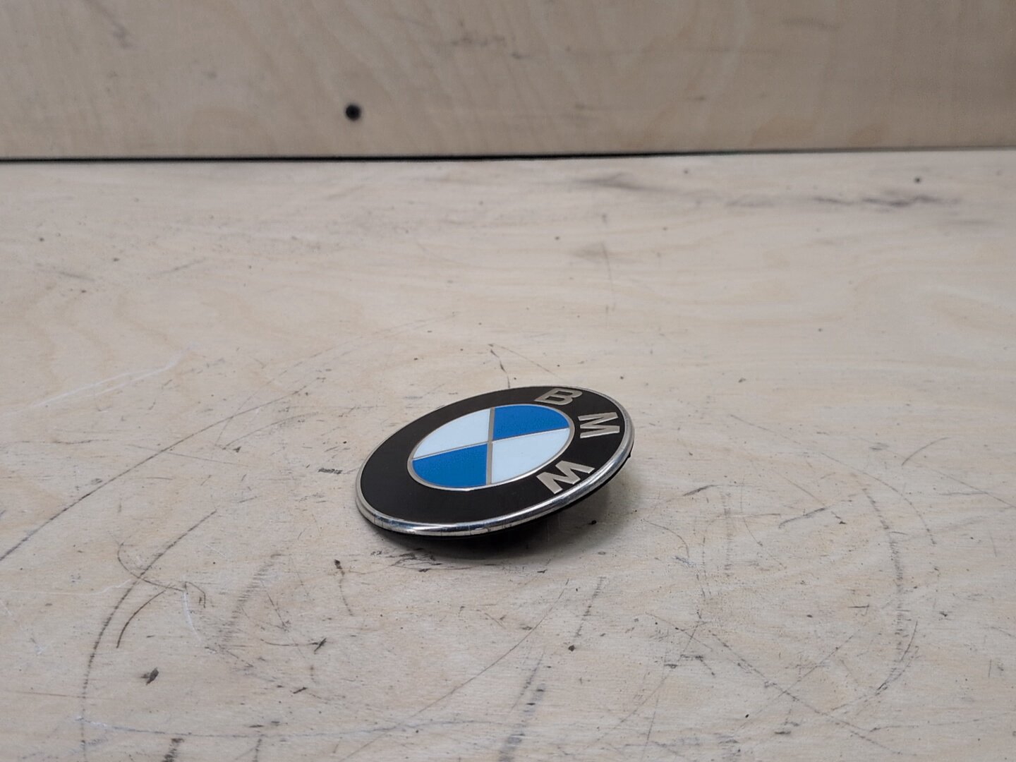Genuine OEM BMW F39 F90 G20 G30 G80 M3 Bumper Hood Trunk Rear Round Emblem 74mm