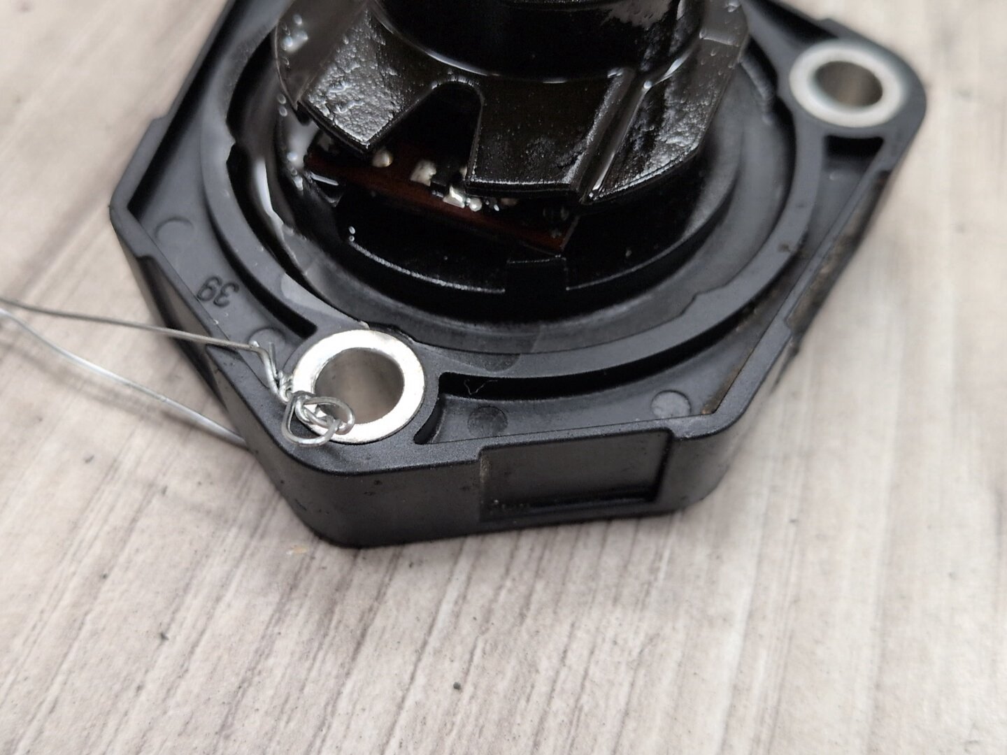 2008 - 2017 Audi S5 8T Engine Pan Oil Level Leveling Sensor 03C907660R