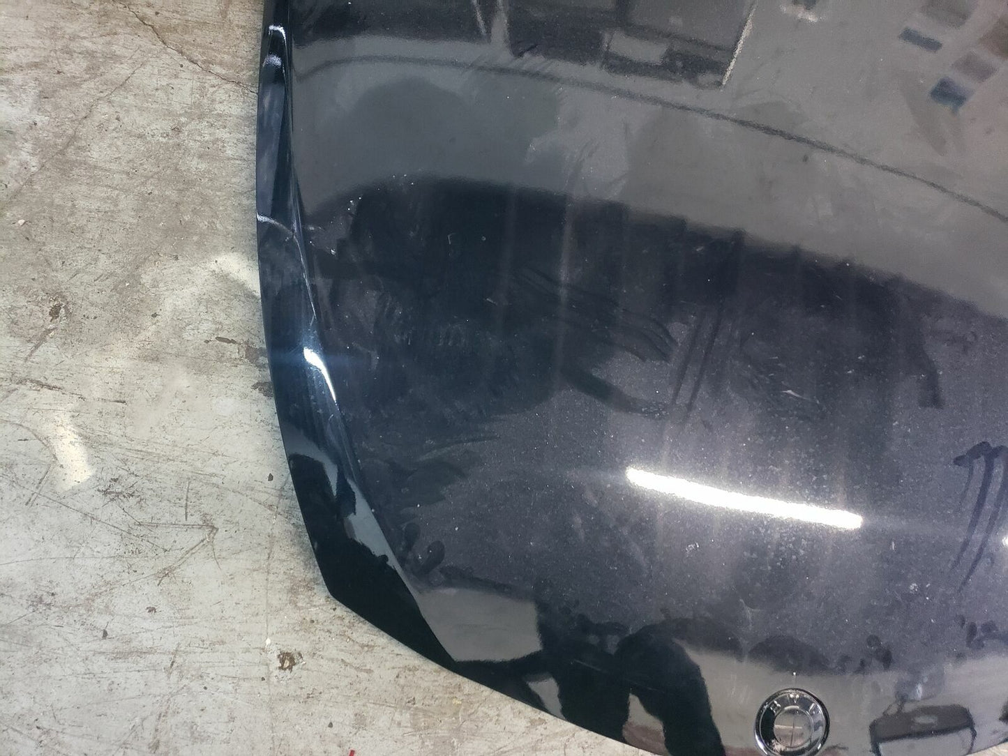 2007 BMW 650i Hood  E63 Series *Small dent