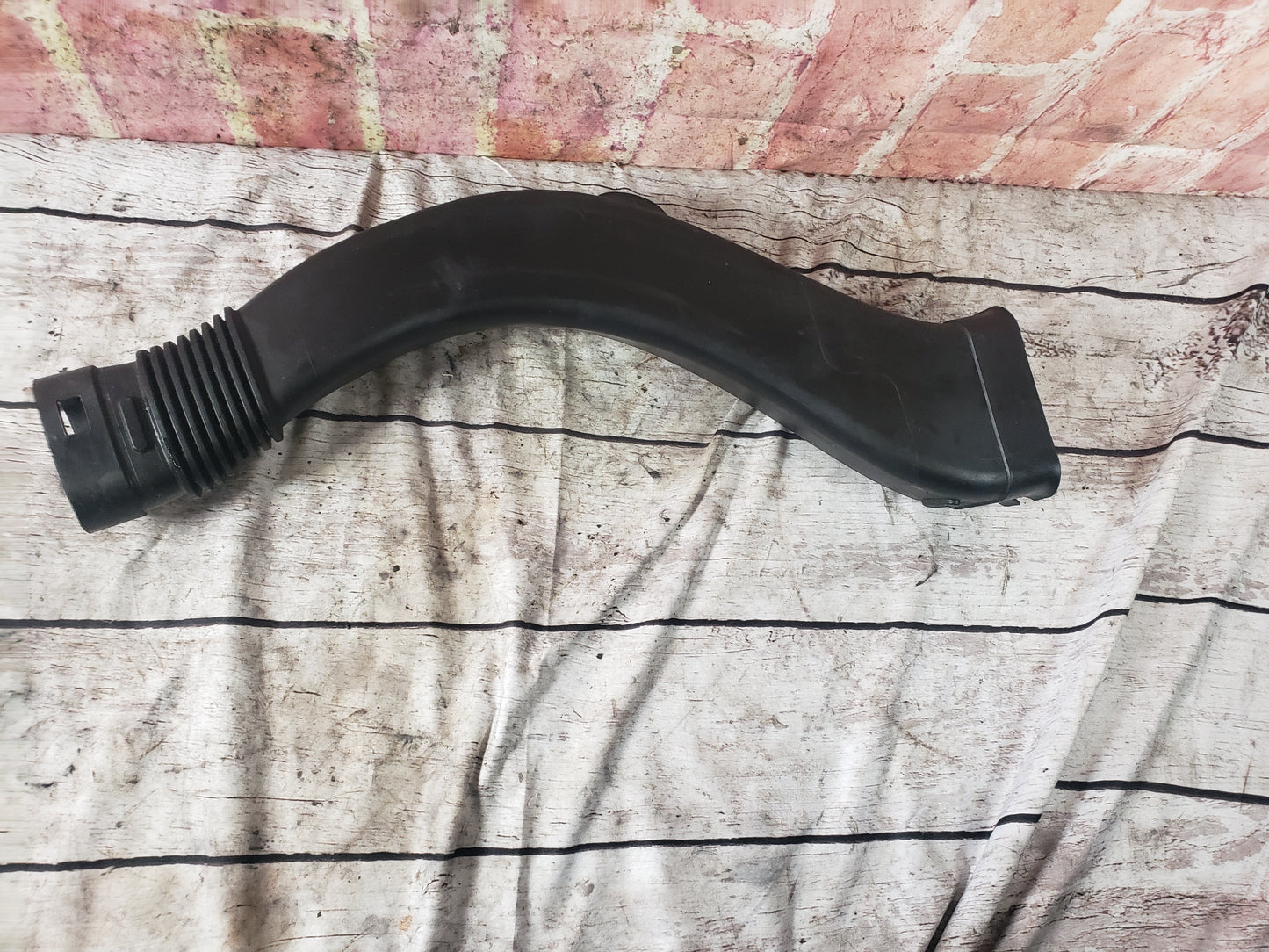 BMW 12-14 F12 650i Right AIR Intake DUCT Pre LCI