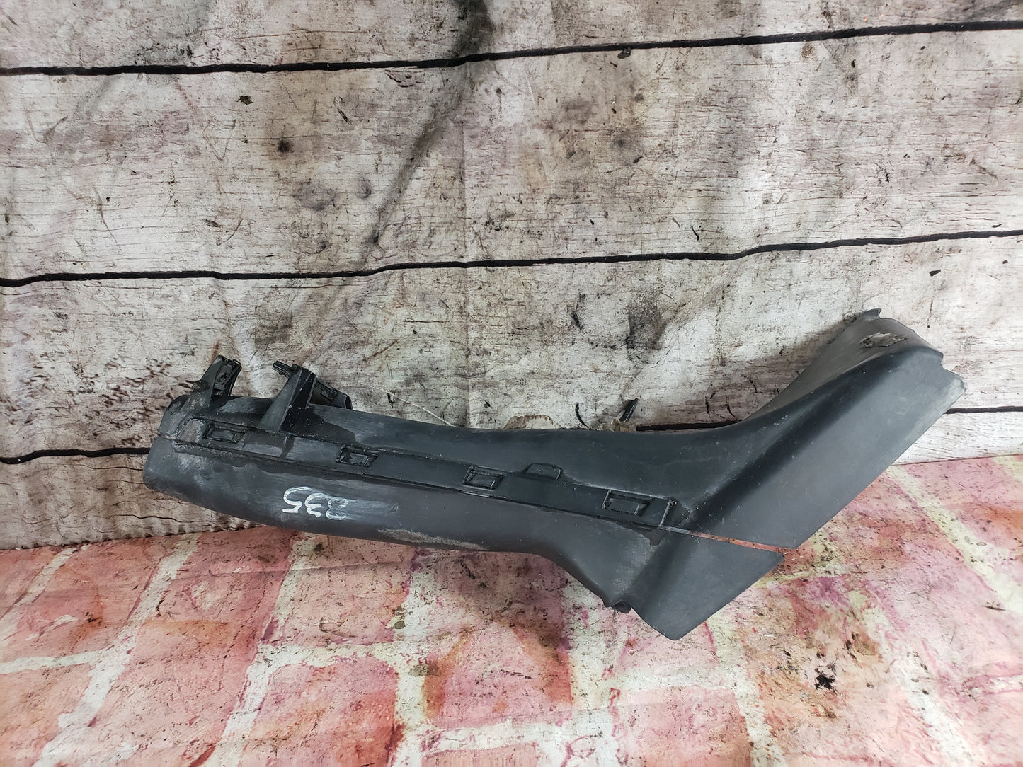 BMW 11-13 E93 335i Coupe Convertible Front Right Air Duct Brake Vent LCI