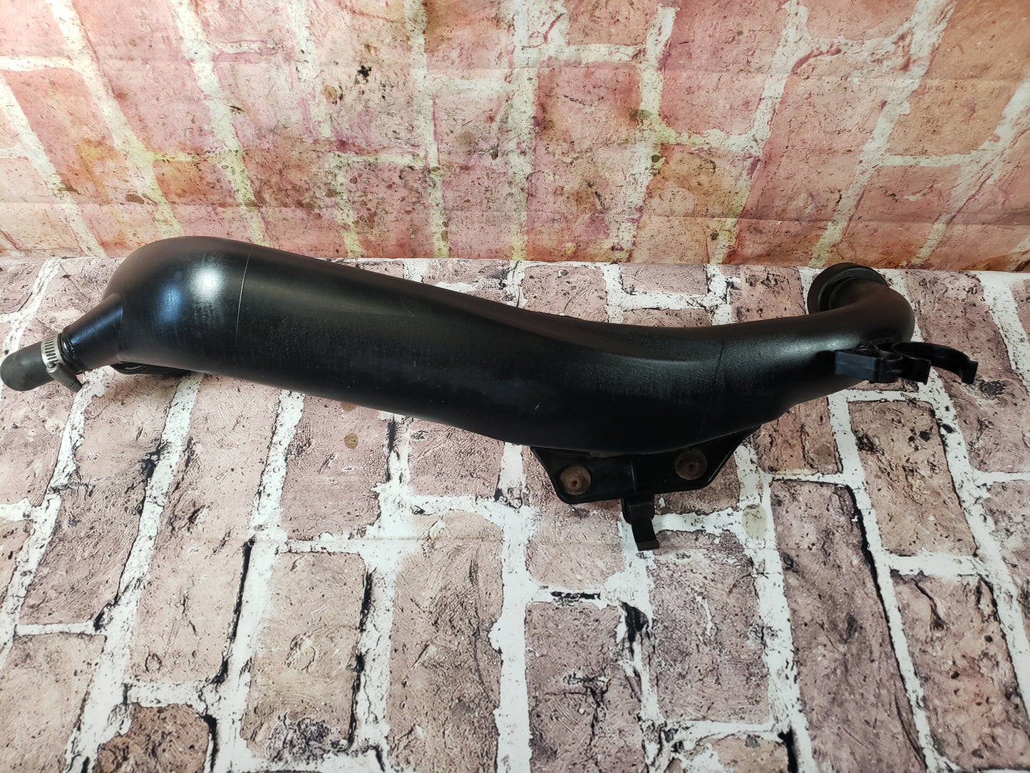 BMW 07-10 E92 335xi Front Air Intake Duct Tube Pipe Pre LCI