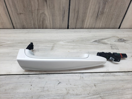 BMW 14-17 F83 M4 COMFORT ACCESS Front RIGHT Door Handle White A96 Pre LCI