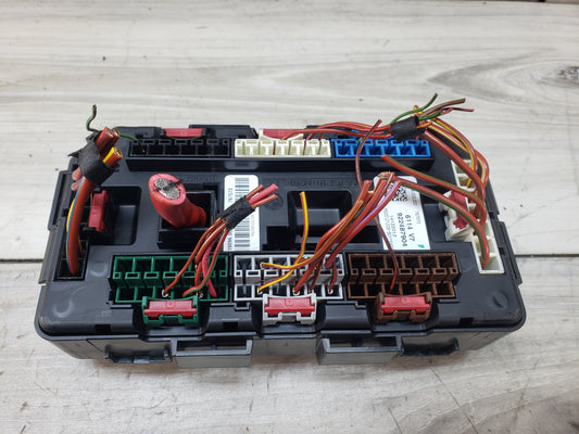 BMW 12-15 F30 335xi Power Distribution Fuse Relay Box Pre LCI