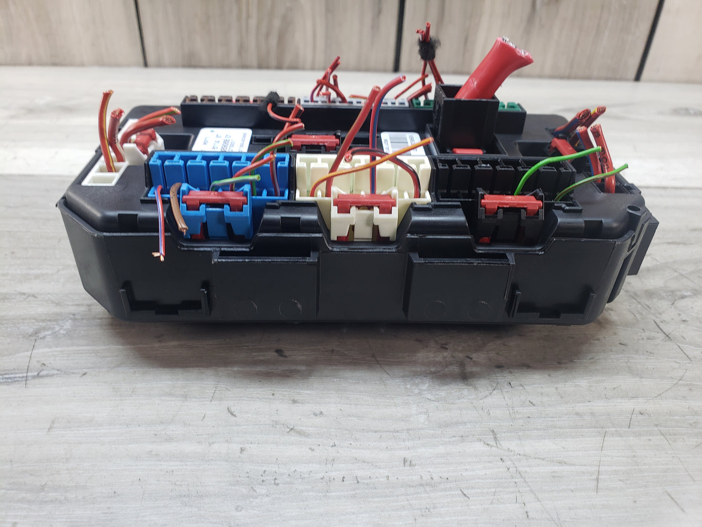 BMW 18-20 F22 M240xi Fuse Relay Power Distribution Box Unit LCI