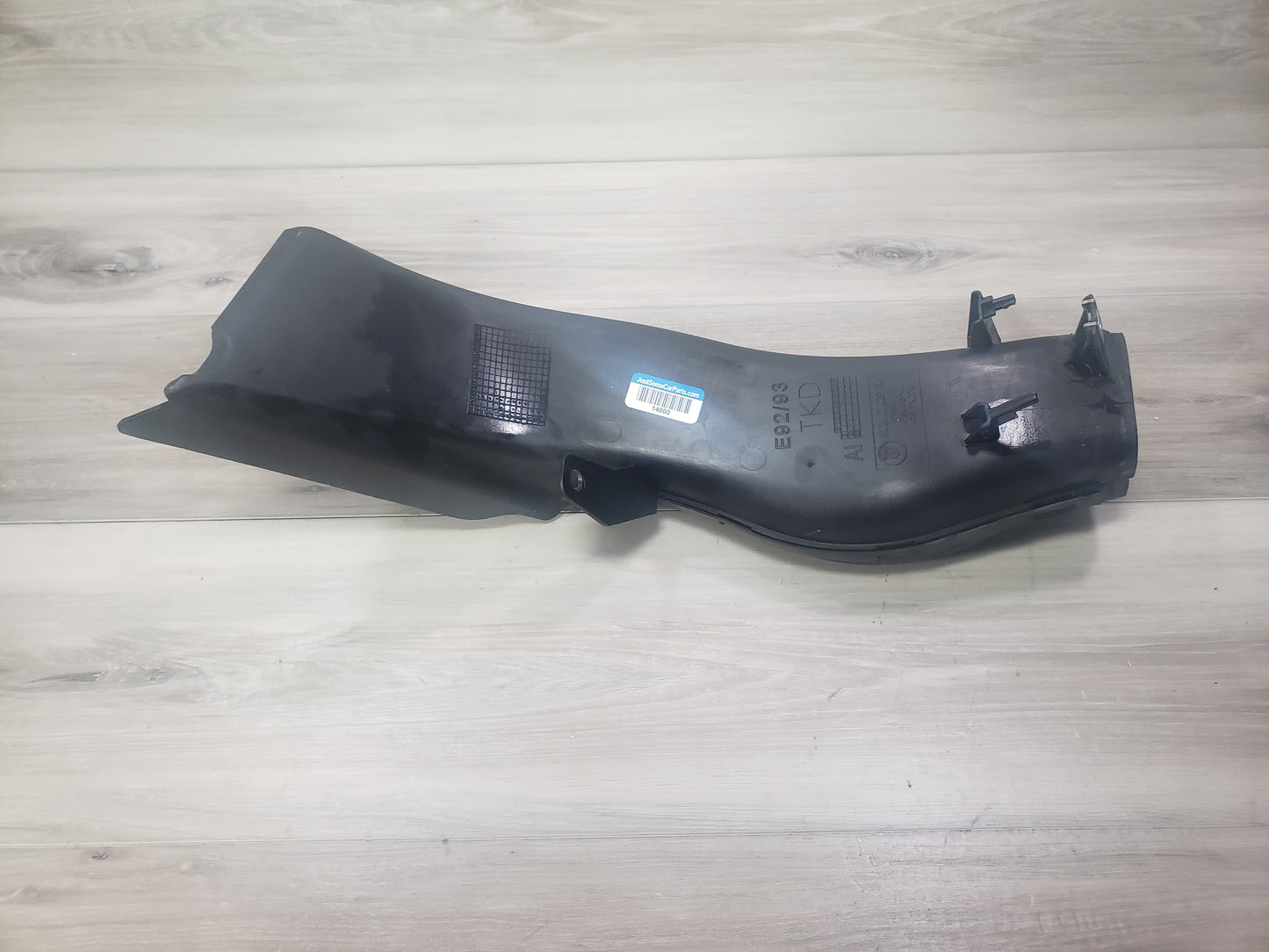 BMW 11-13 E93 335i Coupe Convertible Front Right Air Duct Brake Vent LCI