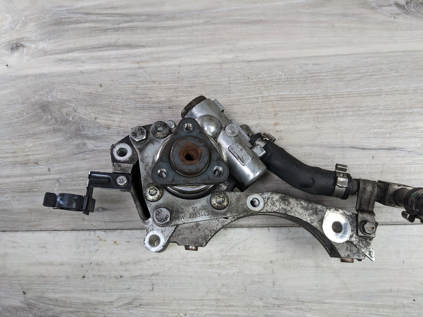 BMW 07-10 E93 M3 Power Steering Fluid Pump Pre LCI