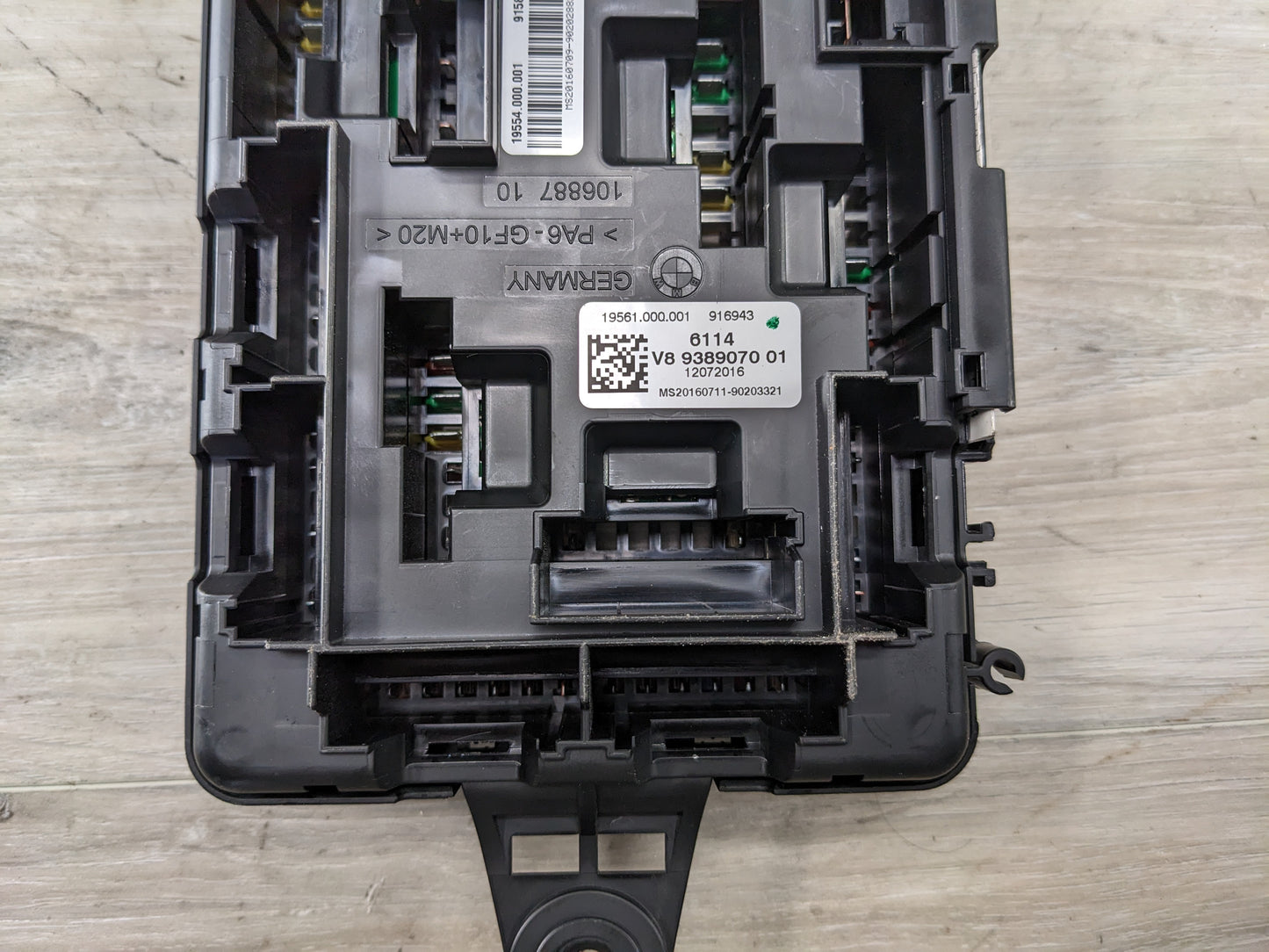 BMW 18-20 F22 M240xi Rear Power Distribution Fuse Box LCI