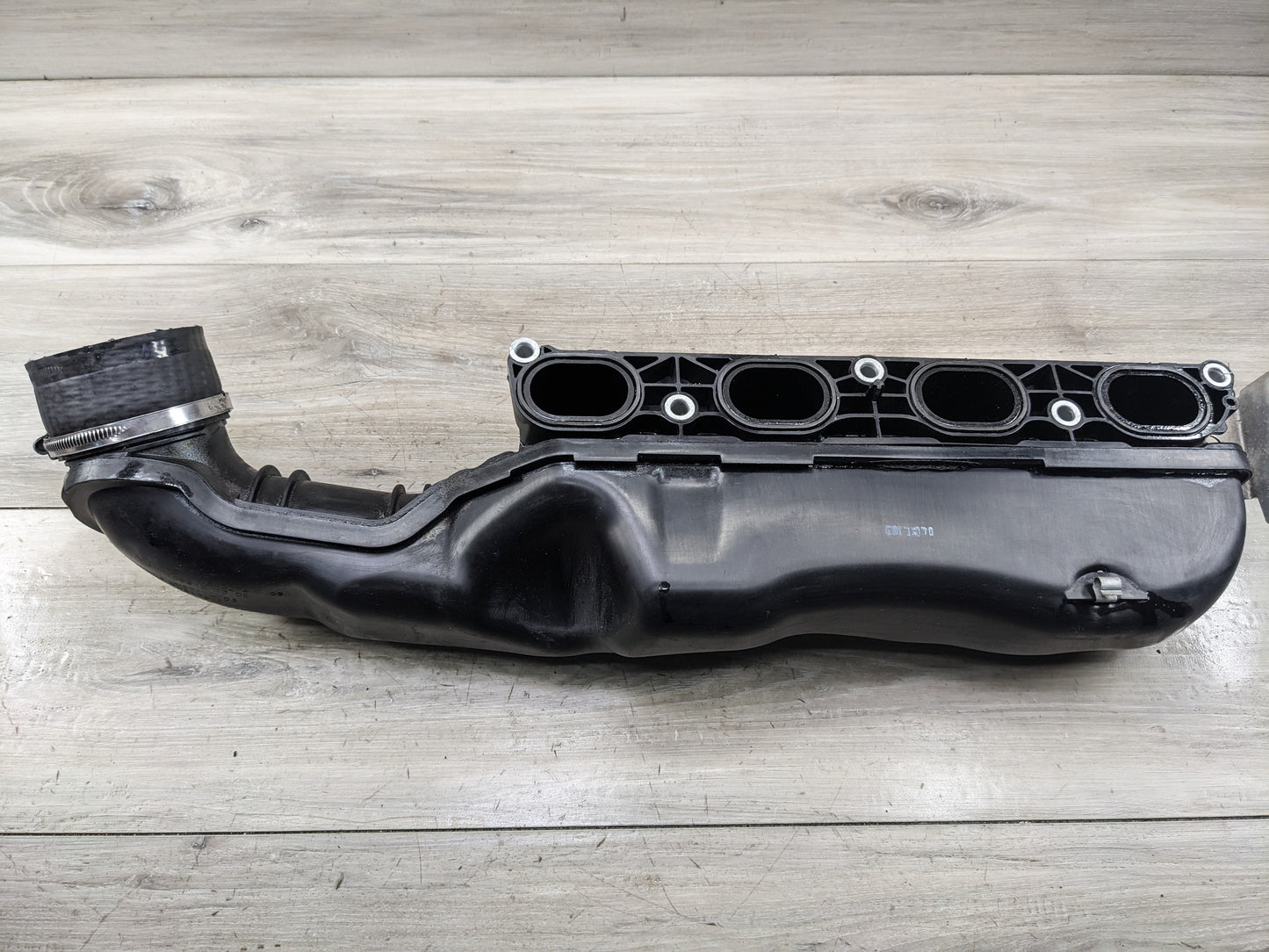 12-18 BMW F10 F06 F12 F13 M5 M6 Right Passenger Side S63 Intake Manifold 1-4