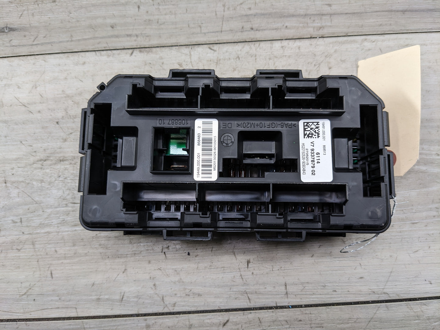 12-18 OEM BMW F22 F30 F32 F80 F82 Front Power Distribution Fuse Relay Box Module