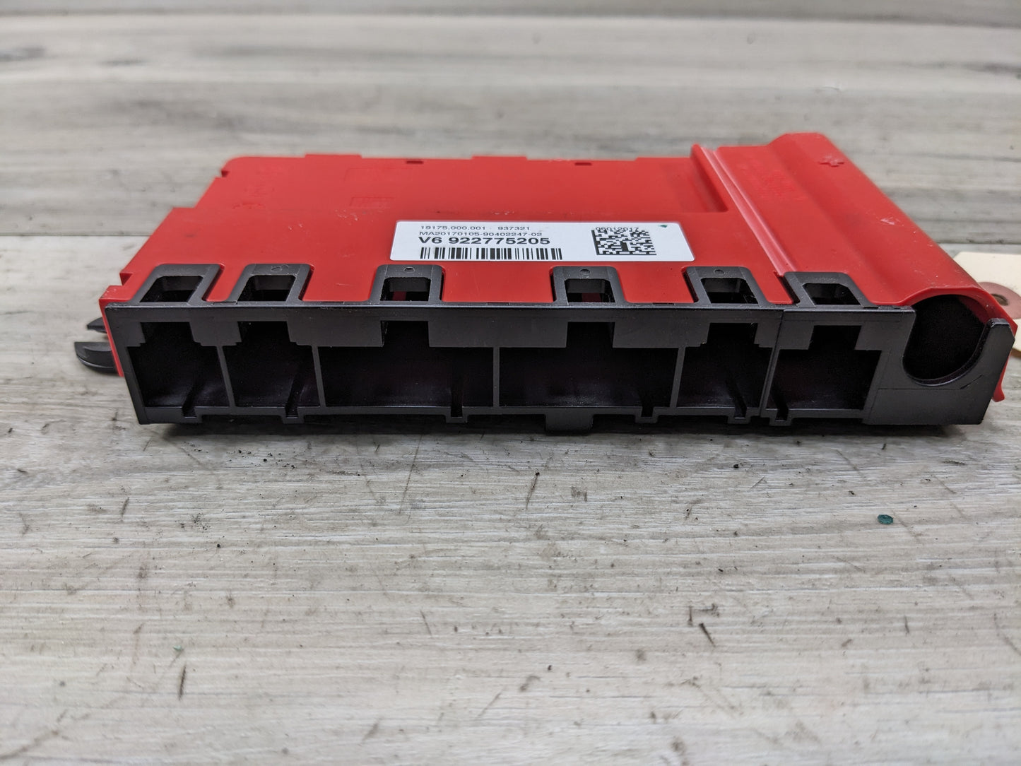 11-19 OEM BMW F22 F23 F30 F32 F36 F80 F82 F87 Positive Battery Power Fuse Box