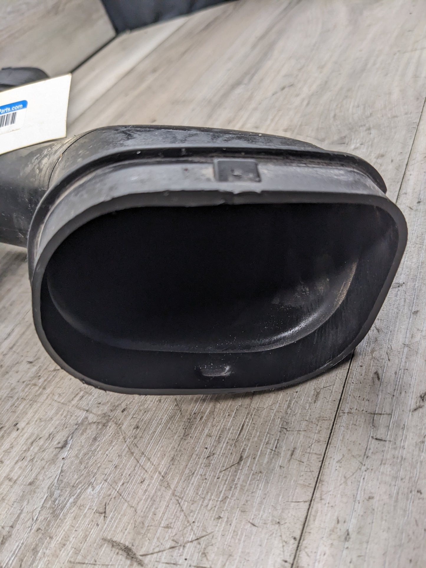 16-19 OEM BMW G11 G12 G30 750 Front Left Side Air Duct Intake Tube N63 Engine