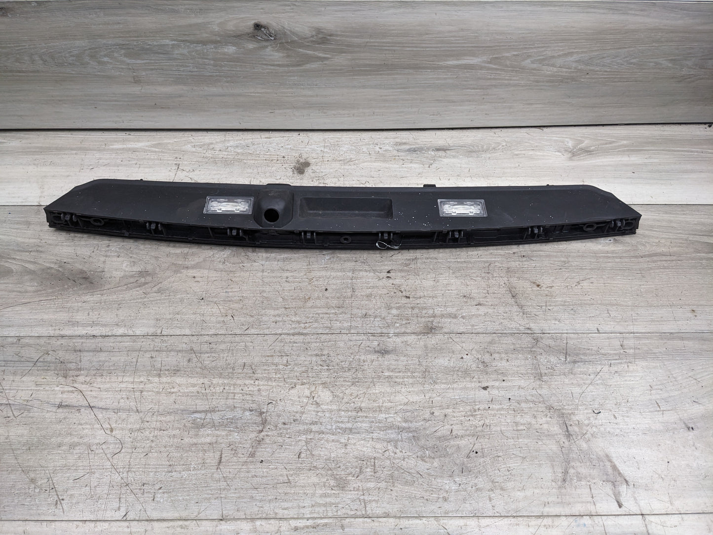 16-19 OEM BMW G11 G12 750 Rear Deck Trunk Lid License Plate Light Lamp Panel