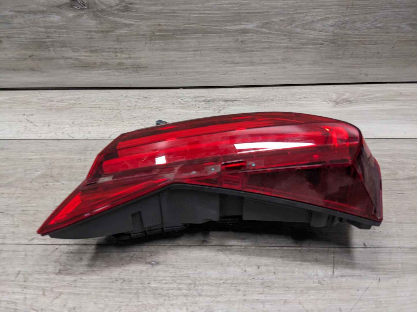 16-18 OEM BMW G11 G12 740 750 Rear Passenger Side LED Inner Stop Tail Light