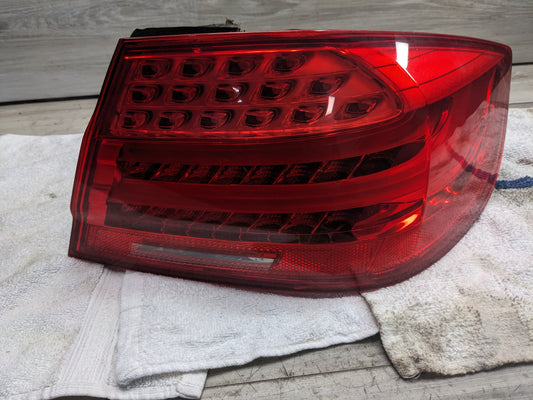 11-13 OEM BMW E92 328 335 M3 Coupe LCI Rear Right Passenger Outer Tail Light