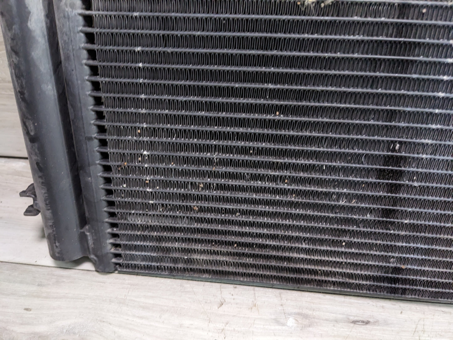 OEM BMW E82 E90 E93 135i 335i N54 N55 AC Air Conditioning Condenser Radiator