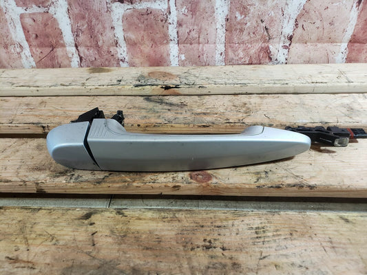 2013 BMW 3 Gran Turismo F34 Front Right Door Exterior Handle Silver 7329358