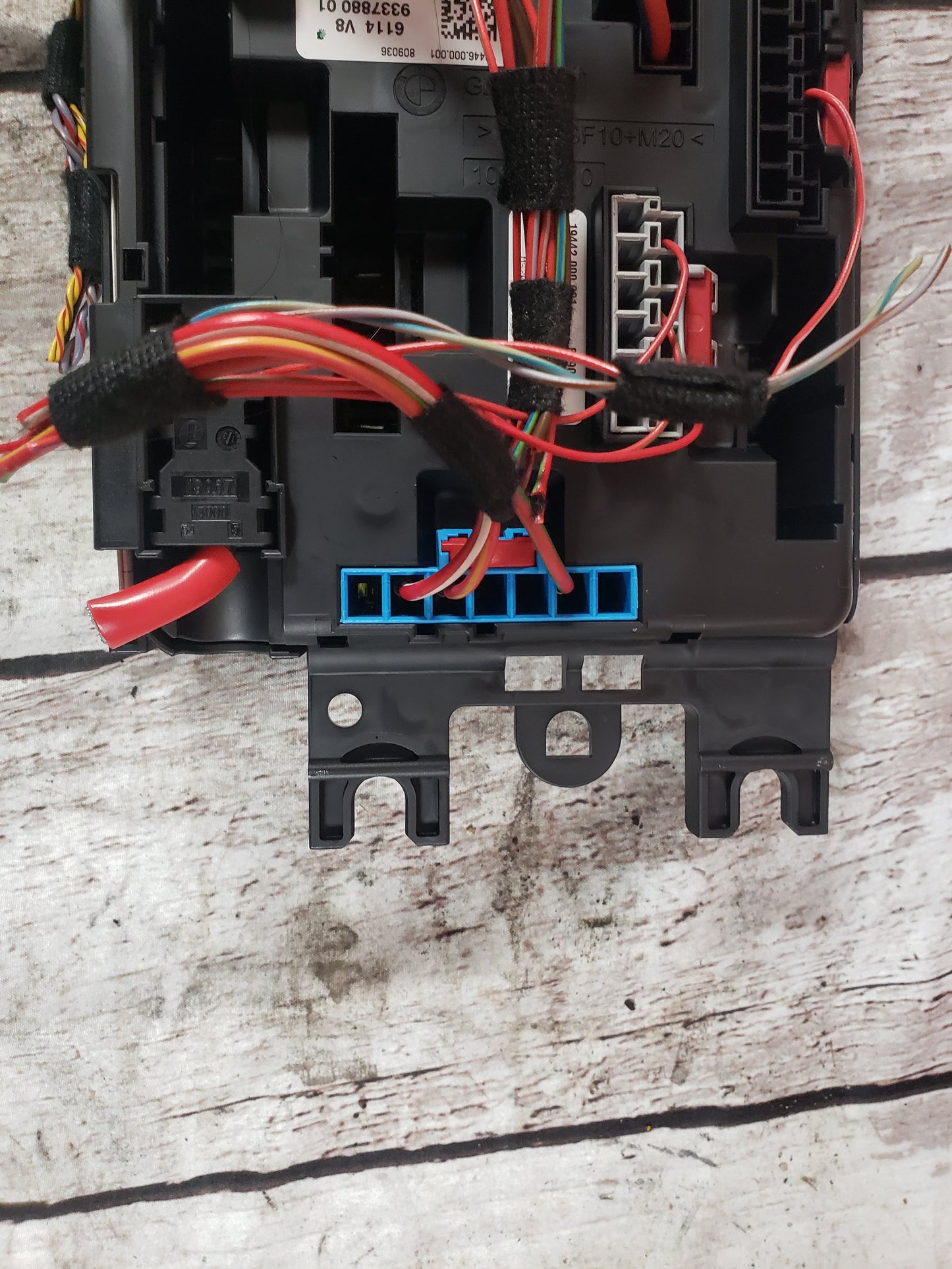 BMW 14-17 F32 435i Fuse Relay Box  Pre LCI