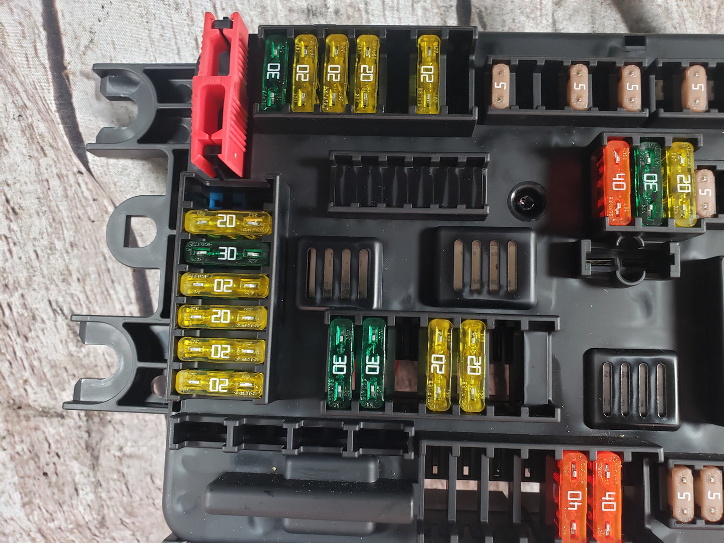 BMW 14-17 F32 435i Fuse Relay Box  Pre LCI